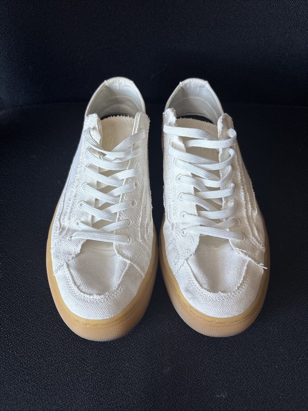 Nothing New Women’s Classic Low Top Sneaker White US Size 8